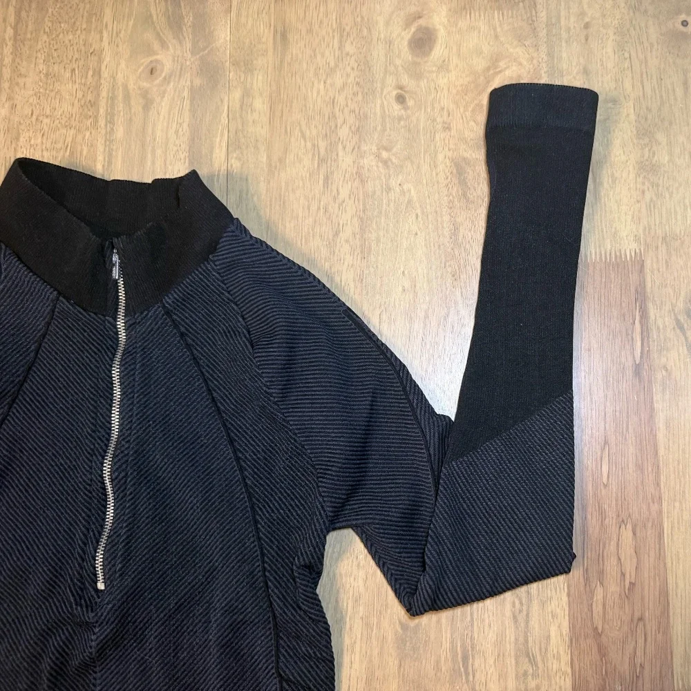 FP Movement Half Zip Rewind Layering Top, Black, XS/S - Picture 3 of 9